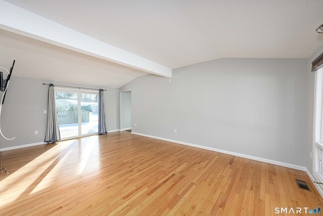 Building Photo - 49 Kimberly Cir