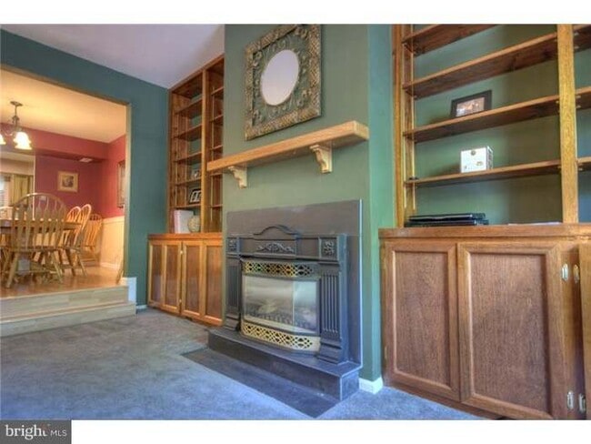 Building Photo - 19 Fawnhollow Ct