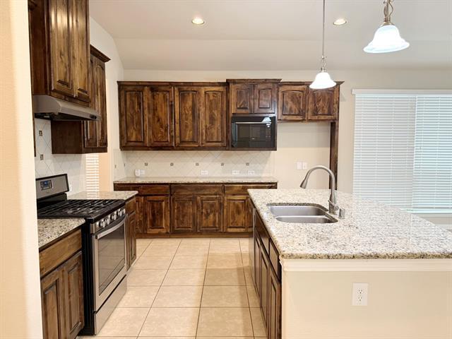 Building Photo - 10708 Patton Dr