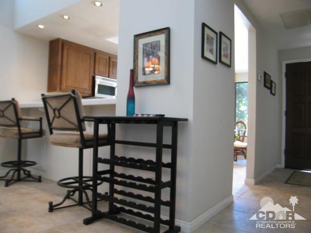 Building Photo - 257 Calle Del Verano