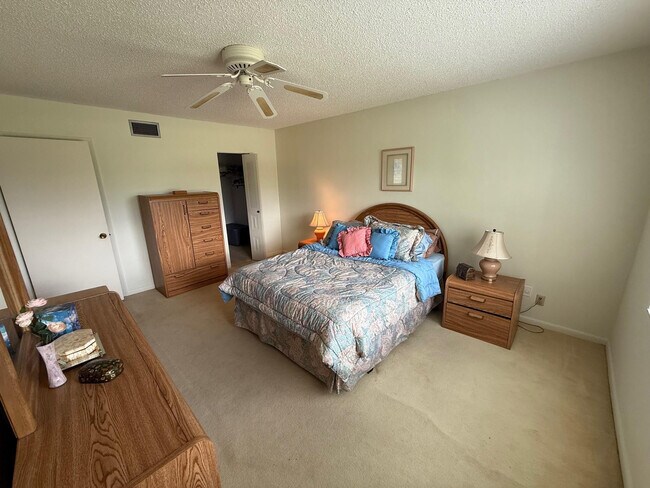 Building Photo - 8405 NW 61st St