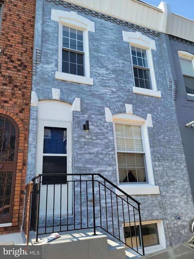 Building Photo - 412 Durfor St