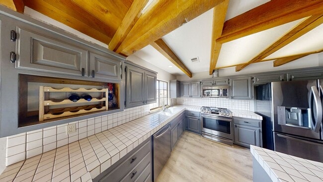 Building Photo - Charming 3 bed 2 bath Home in Yucaipa, Ca.
