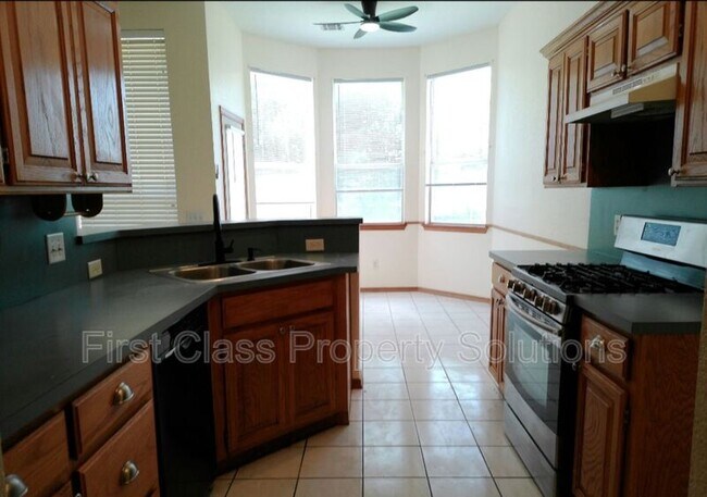 Building Photo - 2208 SW 138th St