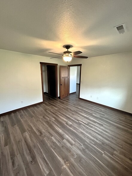 Building Photo - 1759 Aspen Ct
