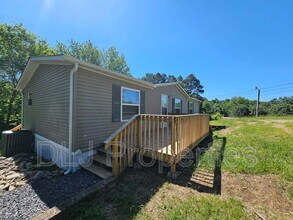 Building Photo - 1028 Catoosa Ln