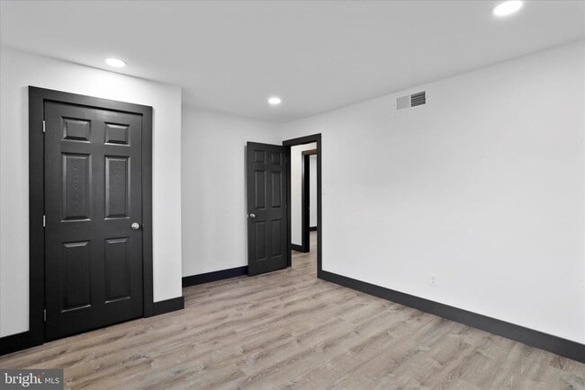 Building Photo - 140 Williamson Ave