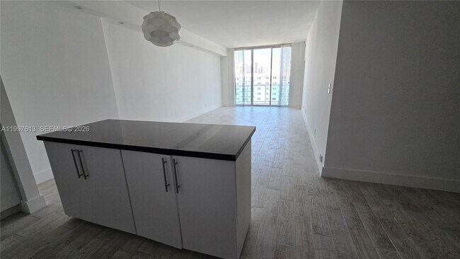 Building Photo - 19390 Collins Ave