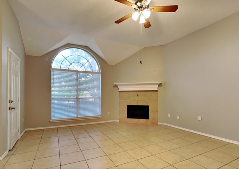 Building Photo - 7917 Desert Rose Ct