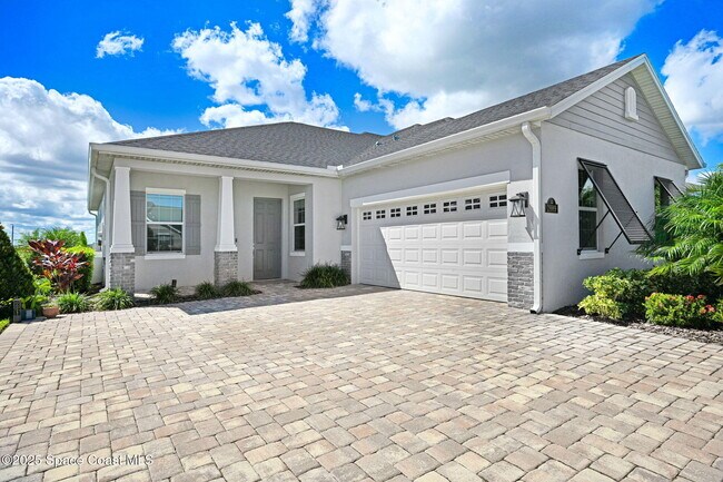 Building Photo - 2889 Avalonia Dr