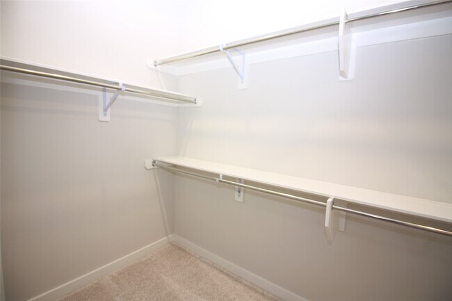 Building Photo - 6542 Scarlet Pond Ln