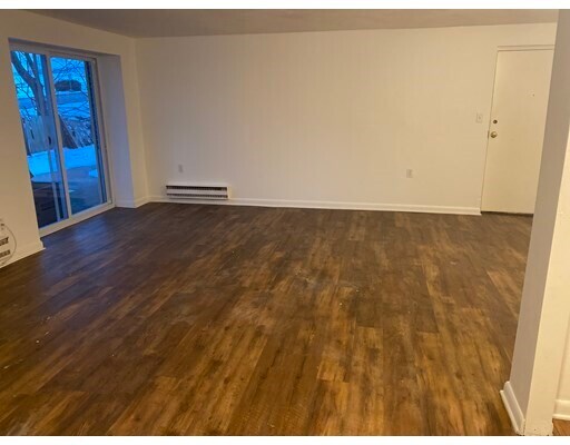 Building Photo - 270 Quarry St