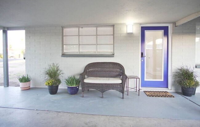 Building Photo - 2543 E Brill St