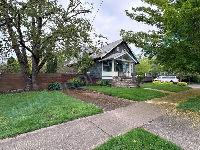 Building Photo - LOCATING OCCUPANTS FOR THE HOMEOWNER! Charming 3-Bedroom Haven with Spacious Living in the Heart ...