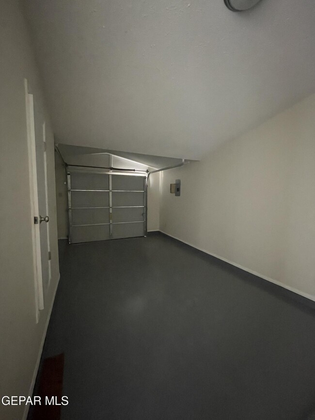 Building Photo - 1540 Raphael Cir