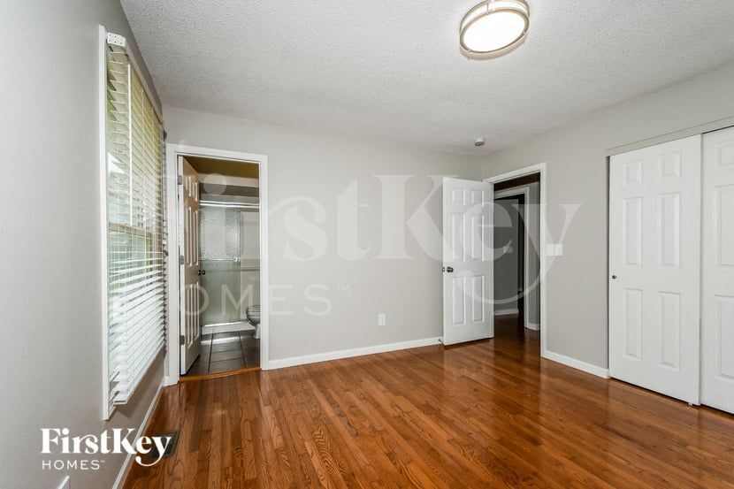 Building Photo - 2940 Royal Gorge Ct
