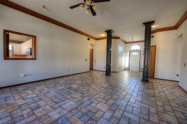 Building Photo - 3117 SW 125th St
