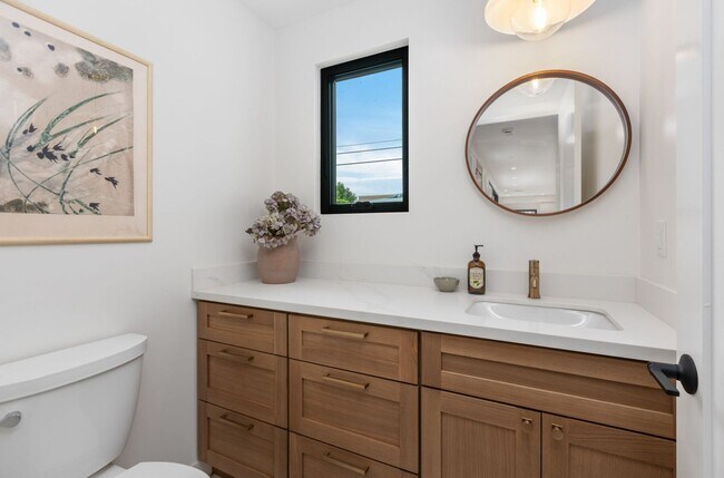 Building Photo - Long Term, Unfurnished Rental in Imperial Beach
