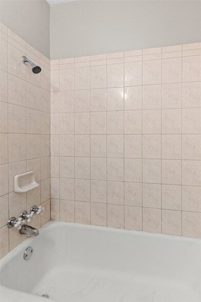 Building Photo - 5229 Ira St