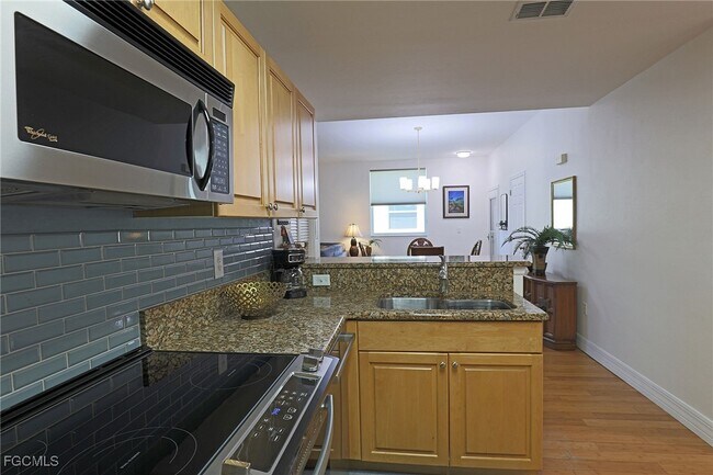 Building Photo - 15460 Bellamar Cir