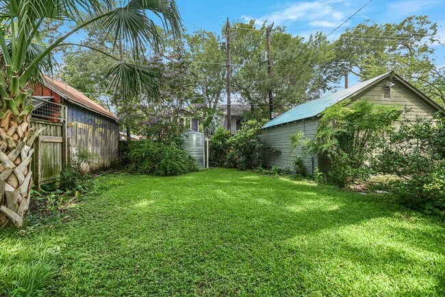 Building Photo - 4108 Avenue F