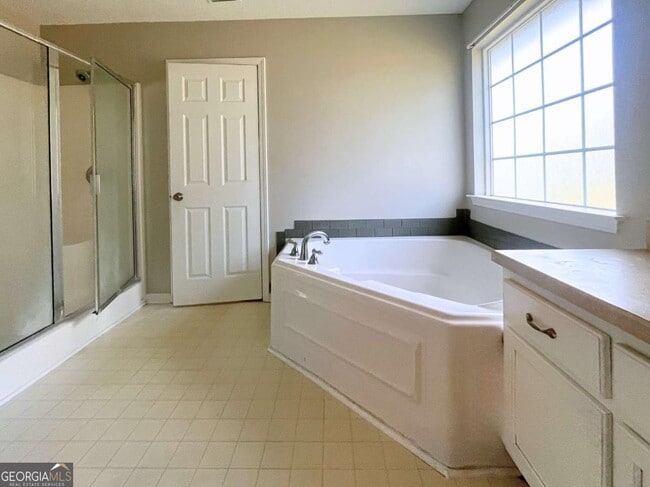 Building Photo - 104 Sugar Maple Way