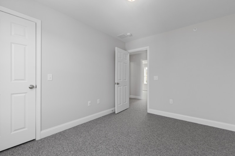 Building Photo - 23 Karatzas Avenue