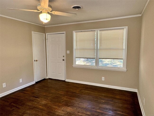 Building Photo - 3208 Durham Dr