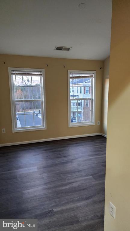 Building Photo - 25146 Harpenden Terrace