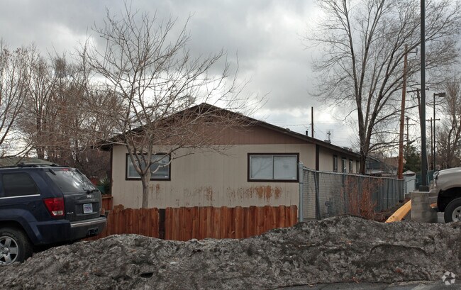 Building Photo - 434 Laurel St