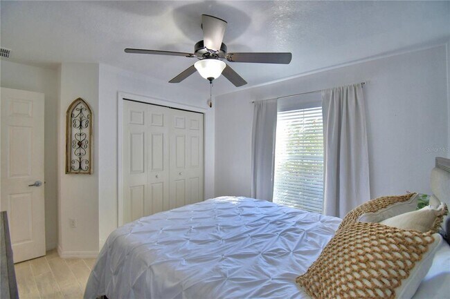 Building Photo - 4970 Mandolin Ct