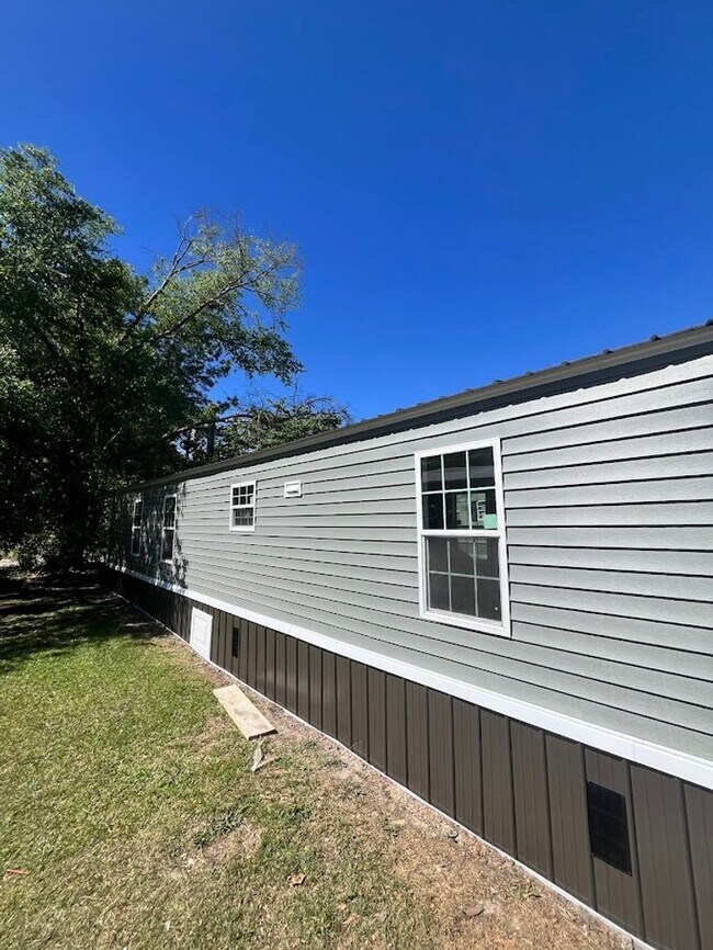 Building Photo - 5627 Hardwick Ln