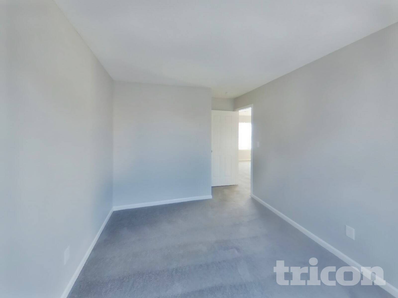 Building Photo - 9825 Rhodes Ln