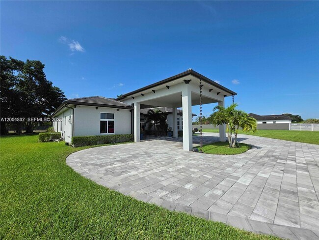 Building Photo - 17575 SW 280th St