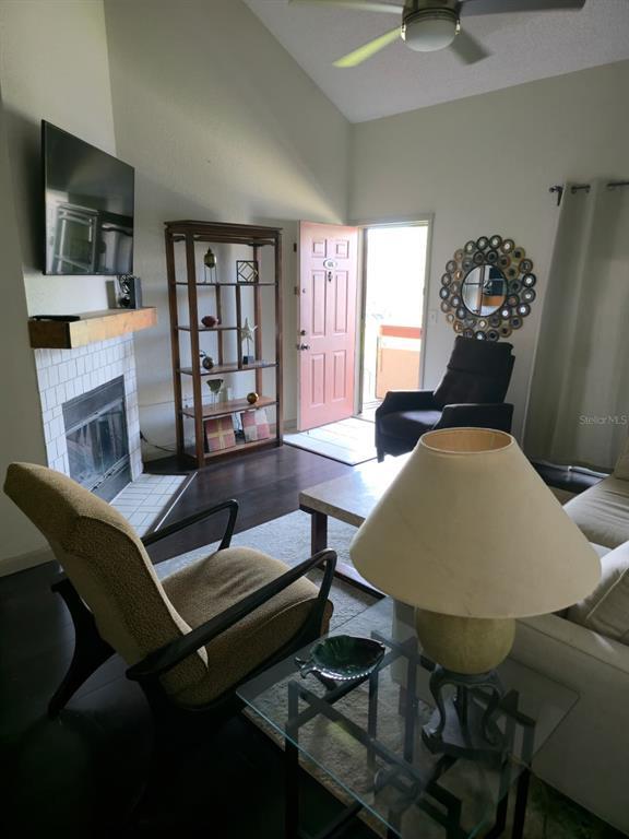 Building Photo - 10263 Gandy Blvd N