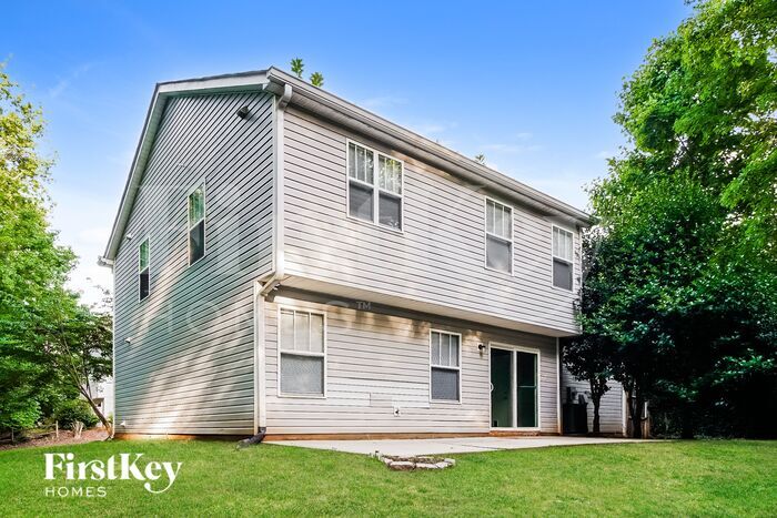 Building Photo - 151 Peterborough Dr