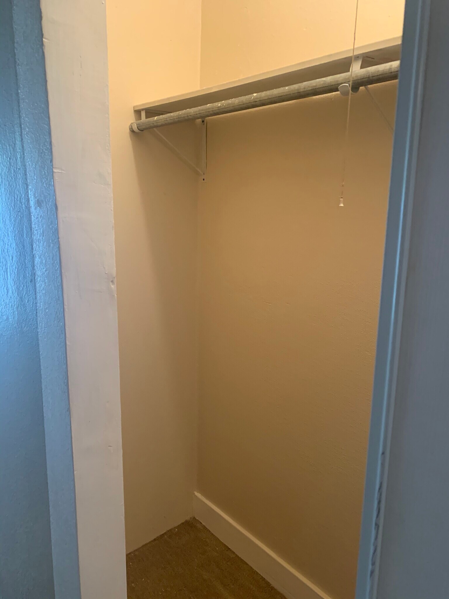 Building Photo - 342 E 84th St