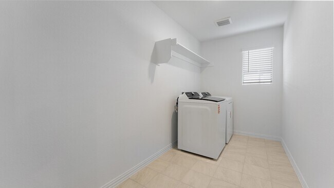 Building Photo - 510 Yellowstar Ln
