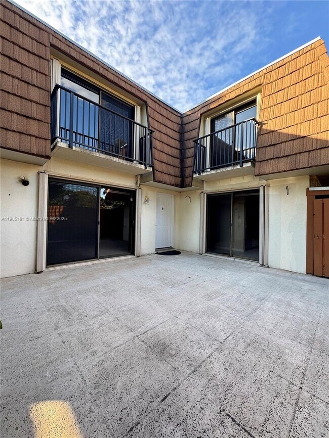 Primary Photo - 9143D SW 23rd St