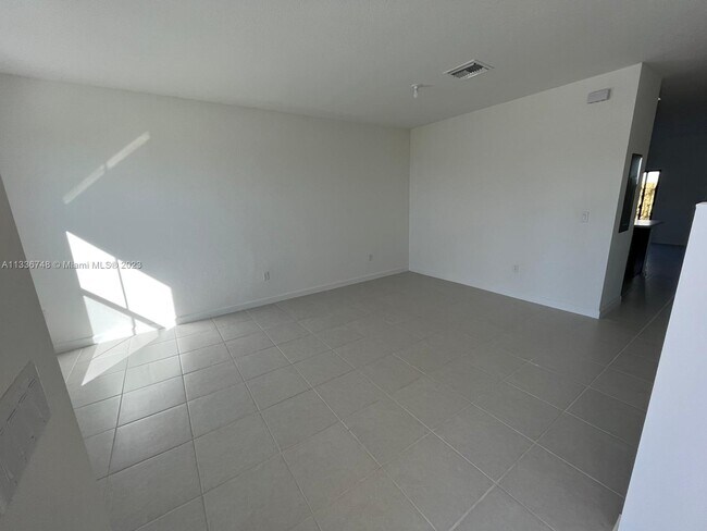 Building Photo - 28709 SW 132nd Pl