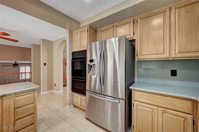 Building Photo - 9433 Angelfish Dr