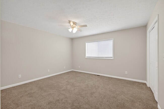 Building Photo - 601 E Grundy St