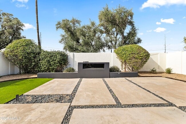 Building Photo - 6834 N 72nd Pl