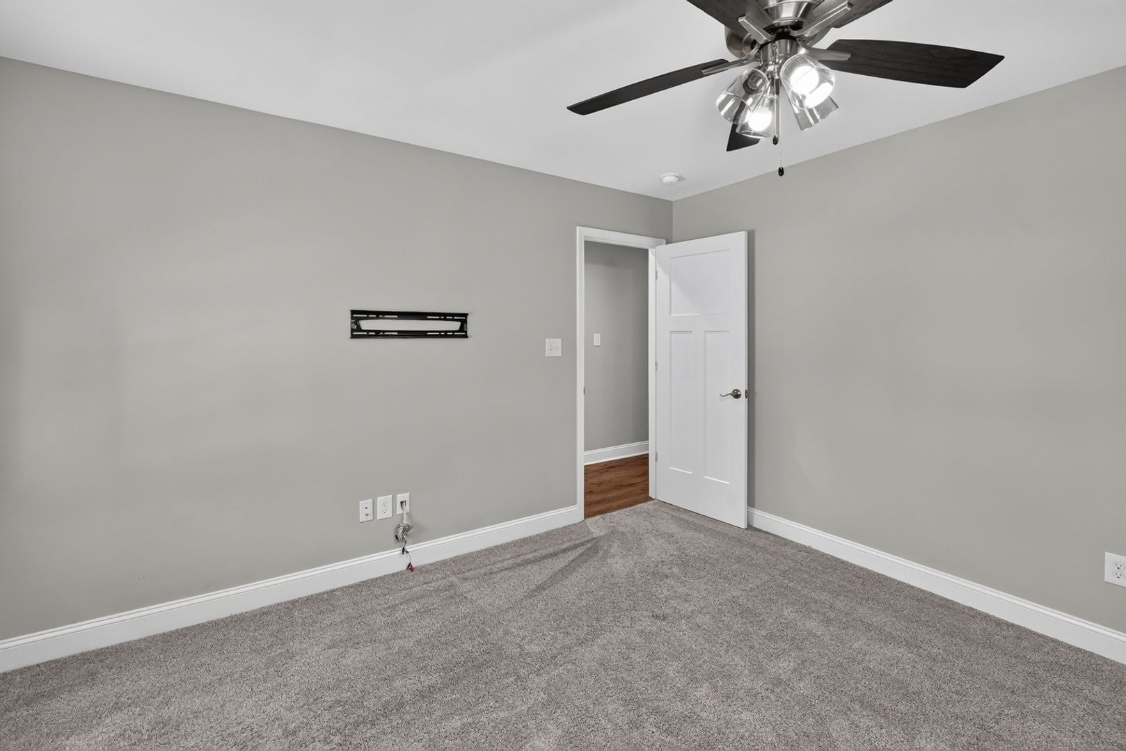 Building Photo - 9809 Foot Path Ln