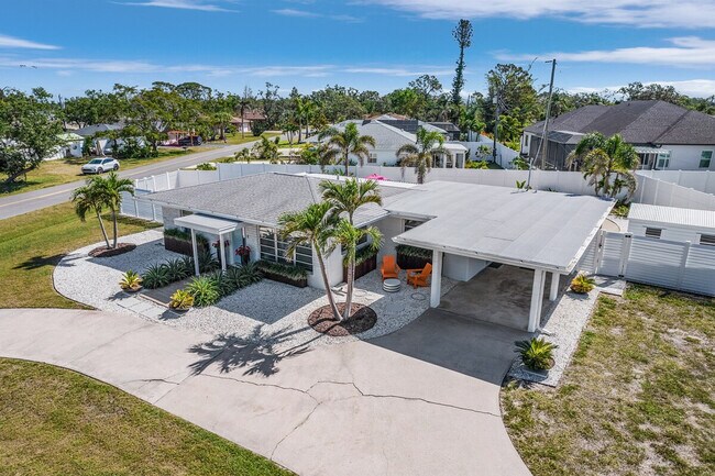 Building Photo - 4891 Heron Rd