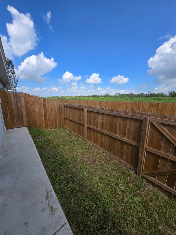 Building Photo - 1024 N Blair Ave