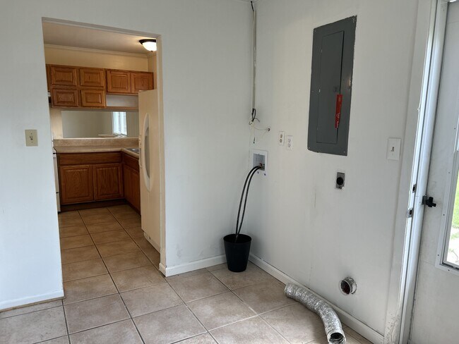 Building Photo - 3841 Forrester Ln