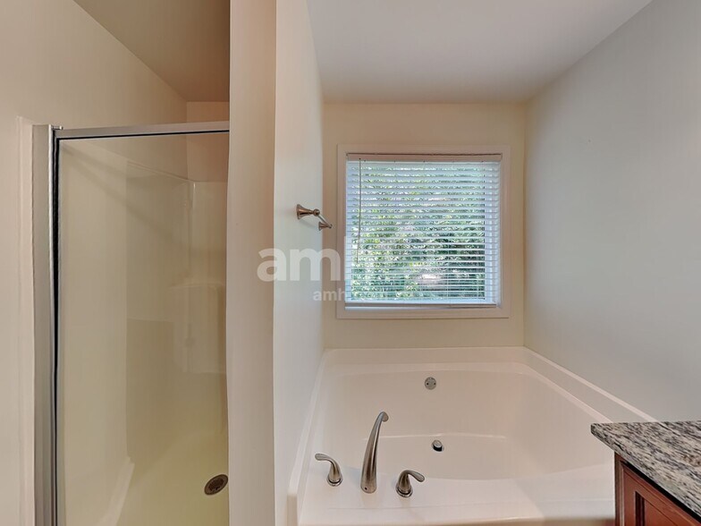 Building Photo - 104 Flagler Way