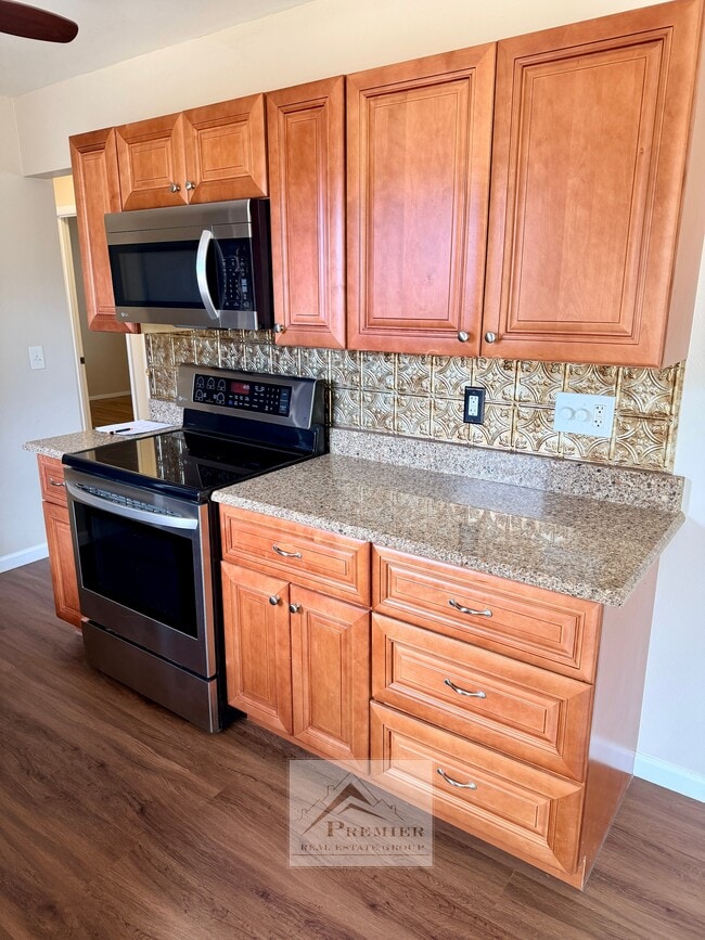 Building Photo - 4519 Bella Dr