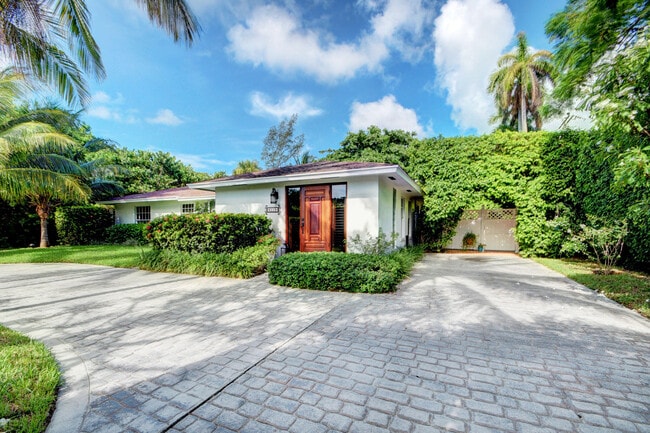 Building Photo - 6110 Ridge Ln